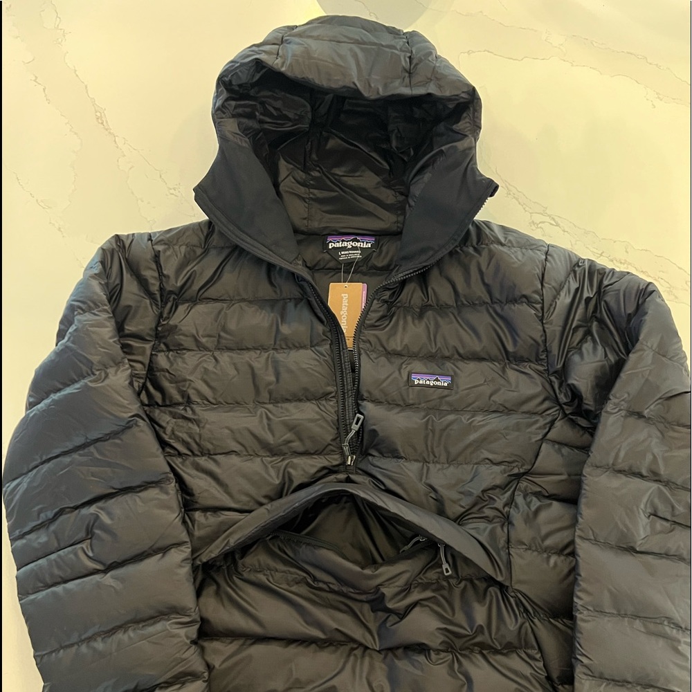 Patagonia Super Cool and Rare Down Sweater Hoody NWT Large Black